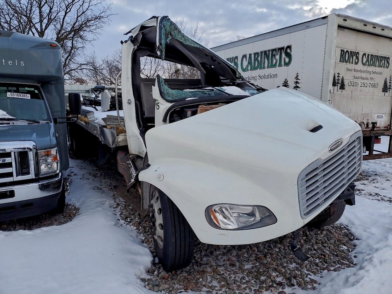 2017 FREIGHTLINER M2 106 MEDIUM DUTY photo 4