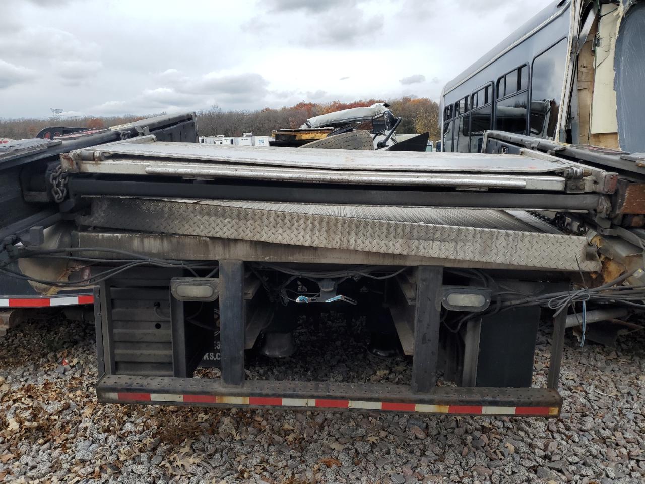 2017 FREIGHTLINER M2 106 MEDIUM DUTY photo 6