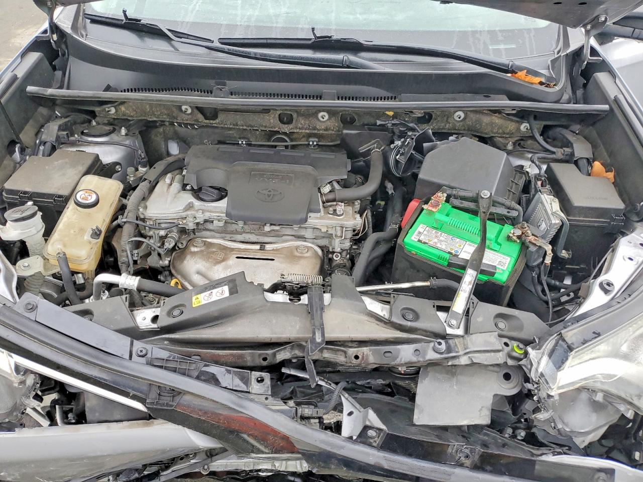 2018 TOYOTA RAV4 LE photo 12