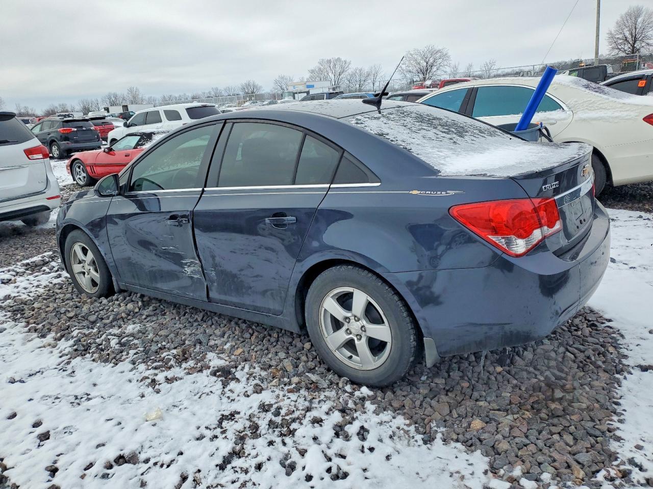 2013 CHEVROLET CRUZE LT photo 2