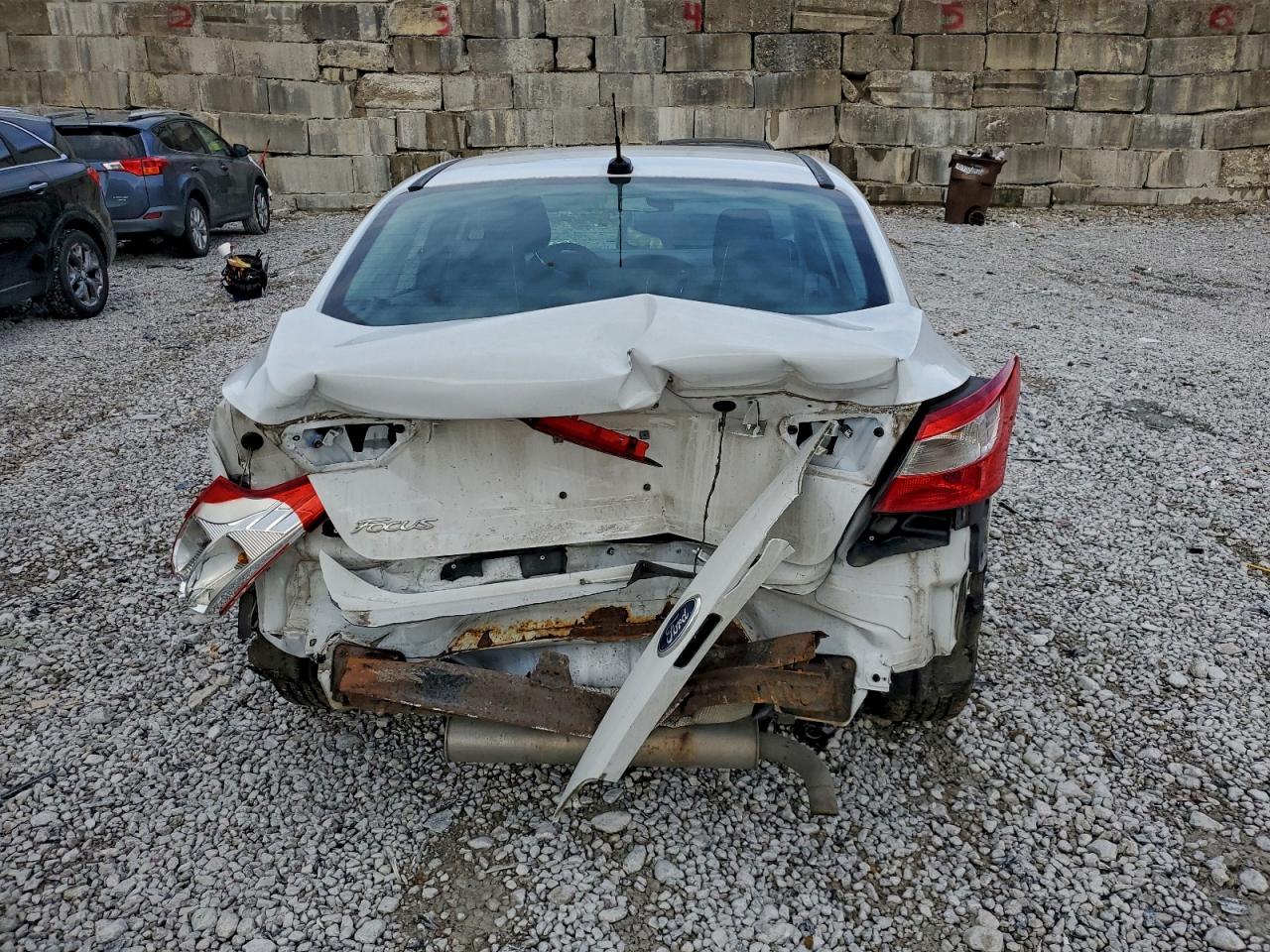 2014 FORD FOCUS S photo 6