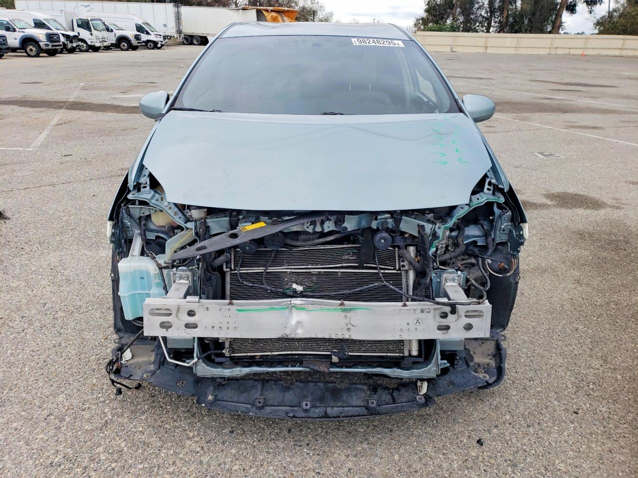 2015 TOYOTA PRIUS photo 5