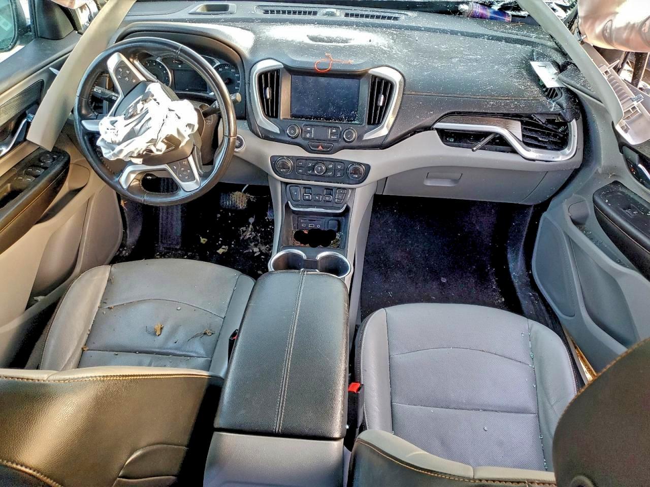 2020 GMC TERRAIN SLT photo 8