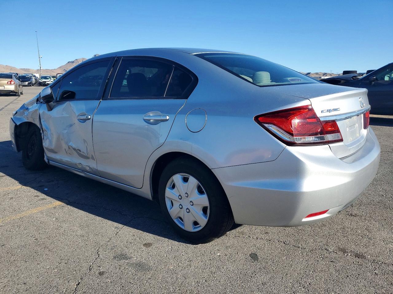 2013 HONDA CIVIC LX photo 4
