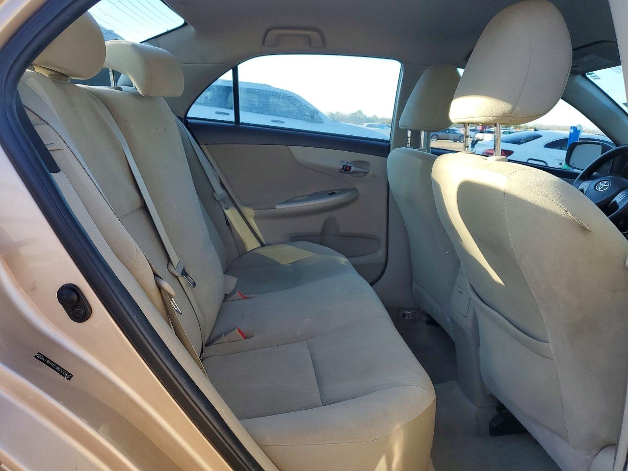 2011 TOYOTA COROLLA BASE photo 28