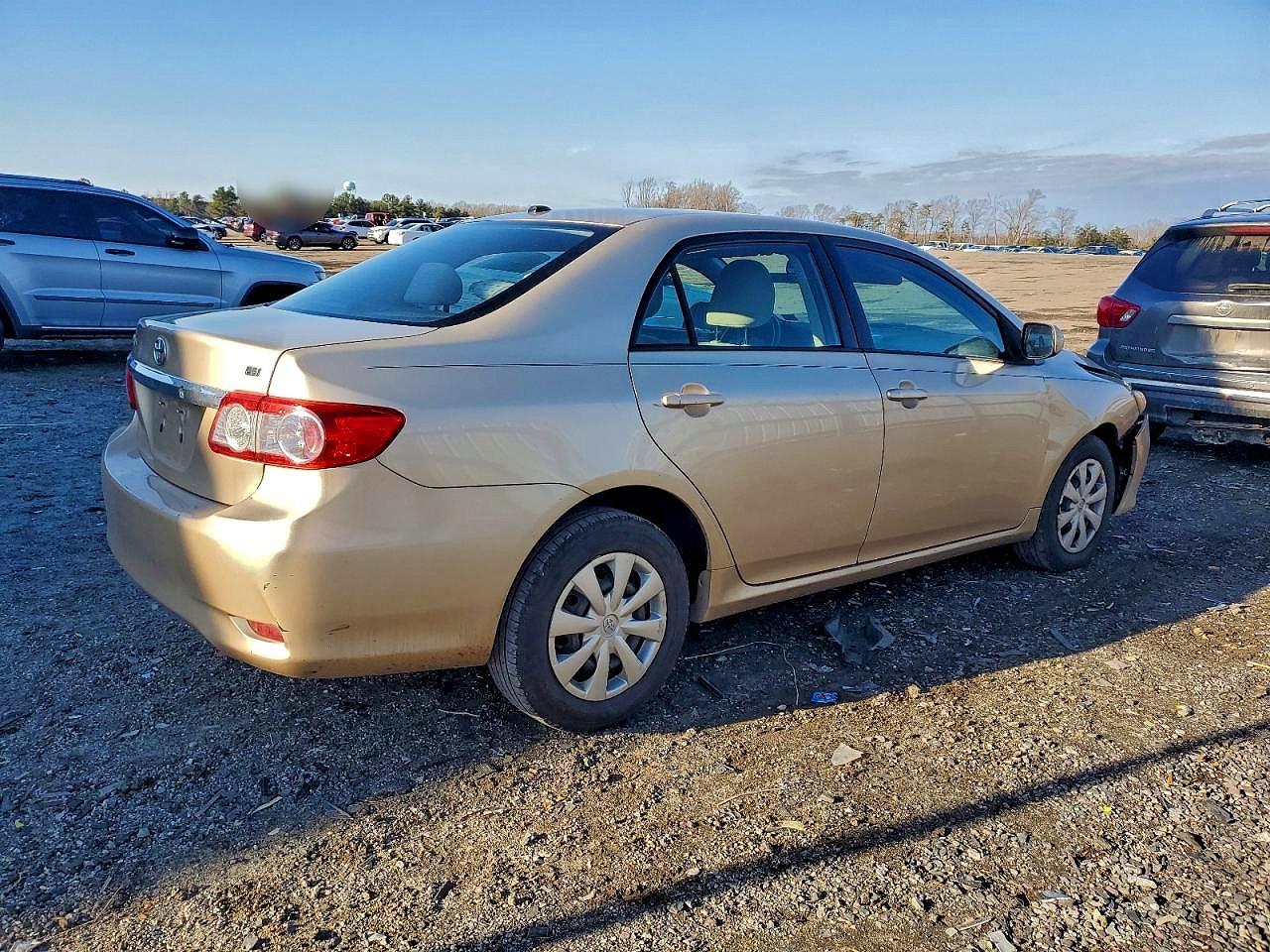 2011 TOYOTA COROLLA BASE photo 7