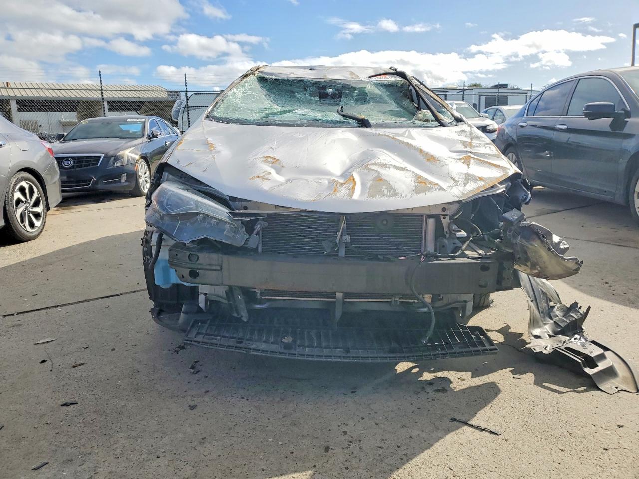 2018 TOYOTA COROLLA L photo 9