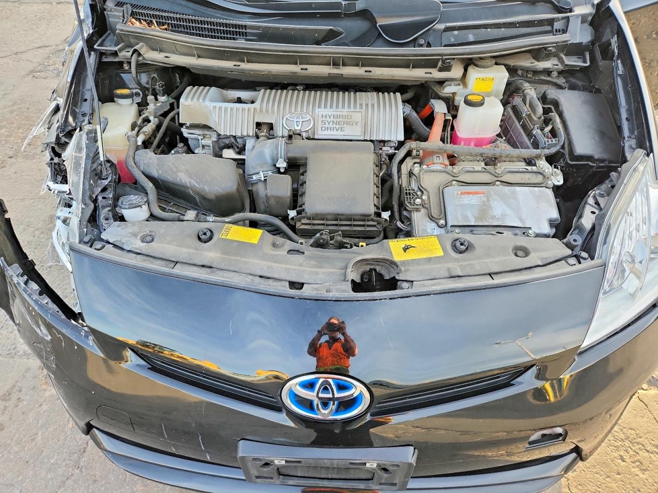 2012 TOYOTA PRIUS photo 11