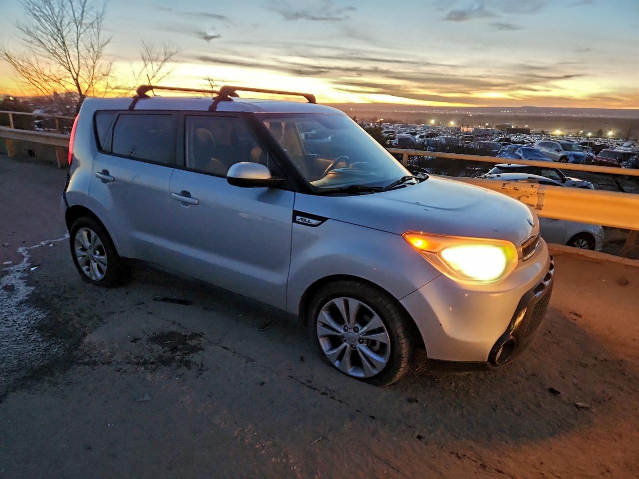2016 KIA SOUL + photo 4