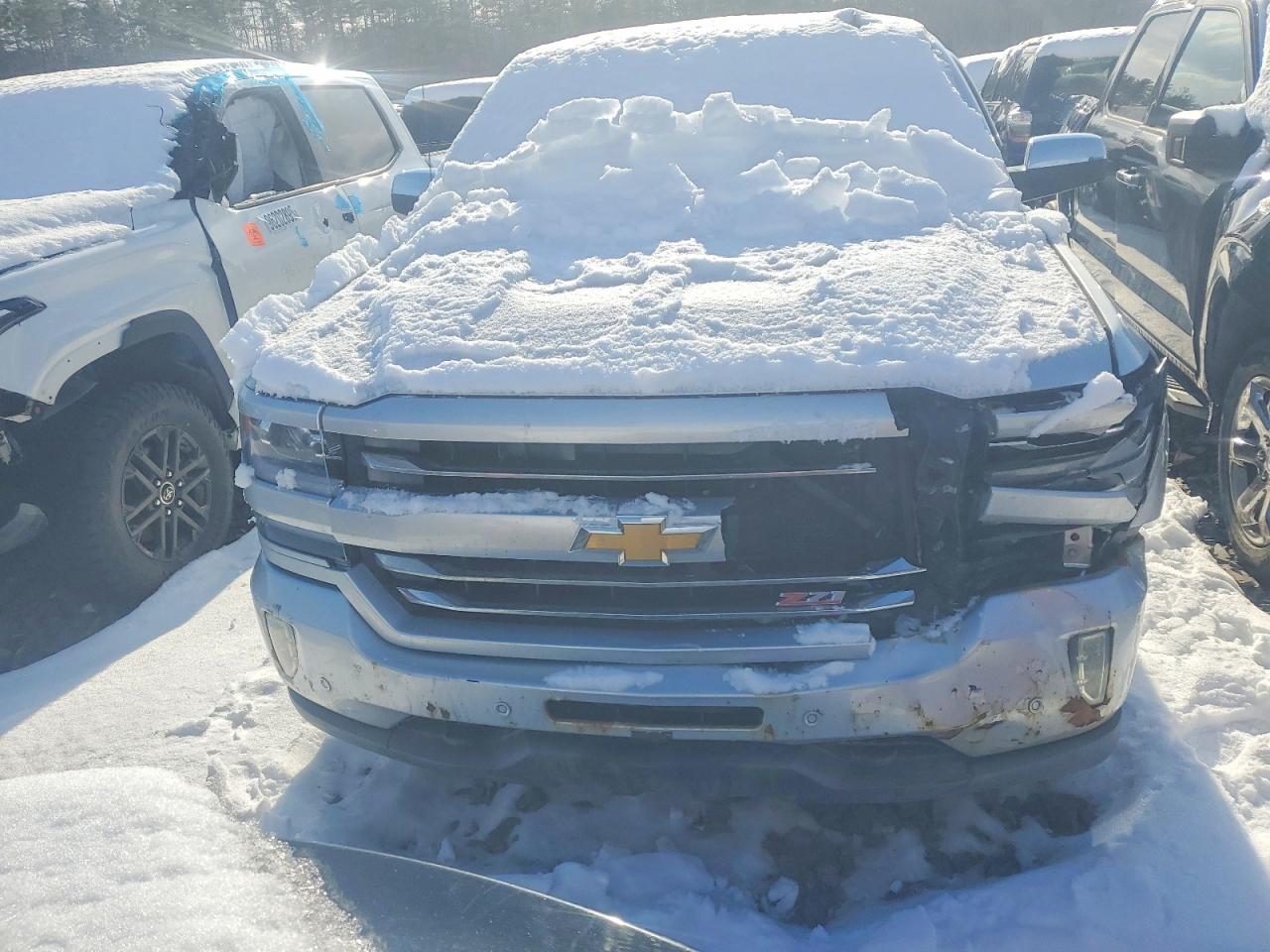 2016 CHEVROLET SILVERADO K1500 LTZ photo 9