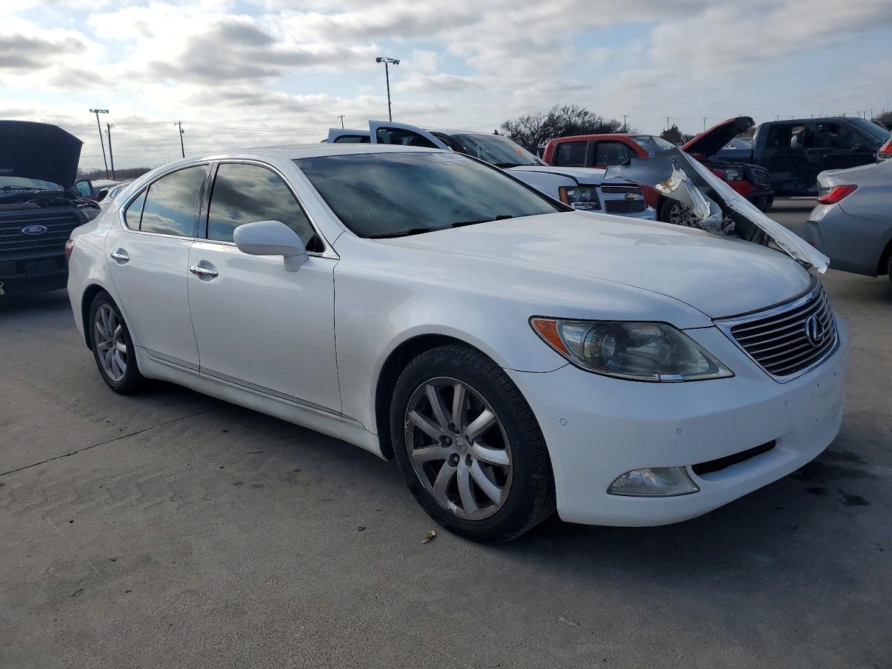 2007 LEXUS LS 460 photo 4