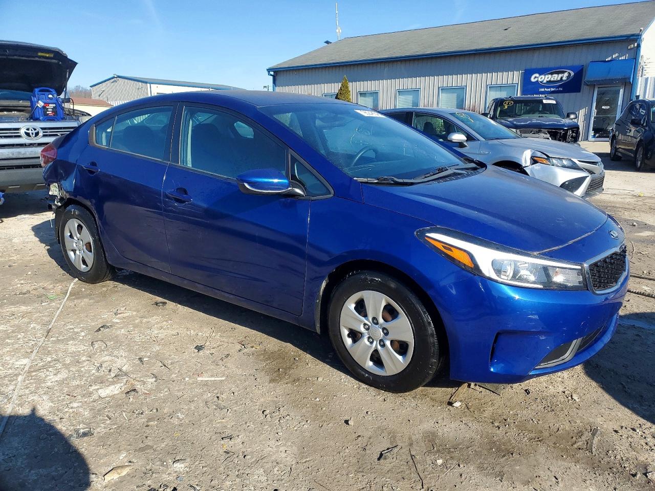 2018 KIA FORTE LX photo 4