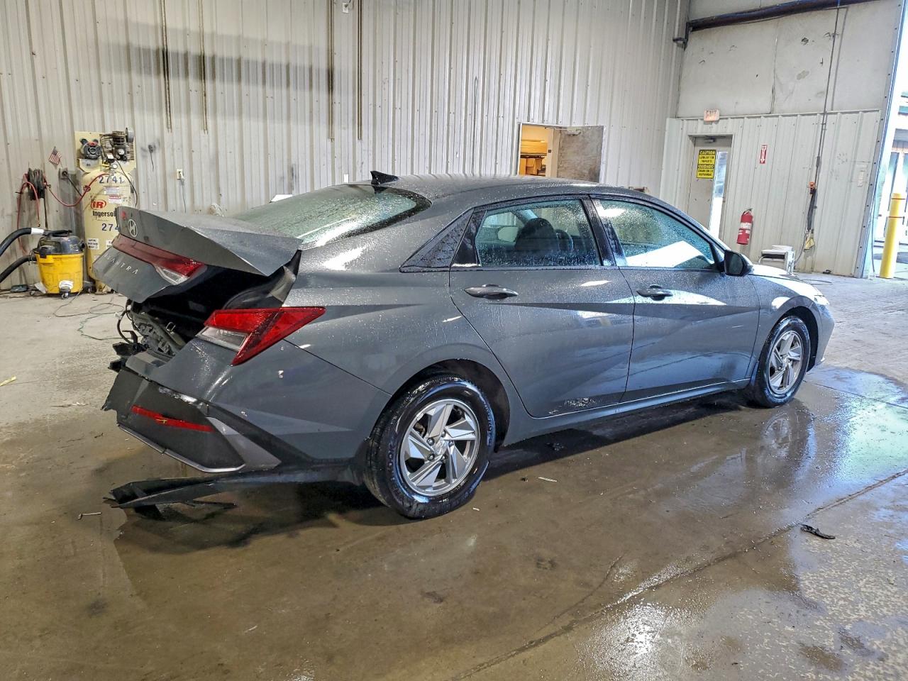 2024 HYUNDAI ELANTRA SE photo 3