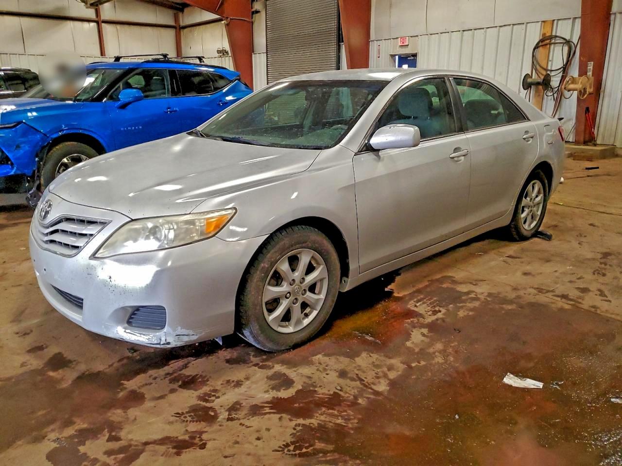 2011 TOYOTA CAMRY