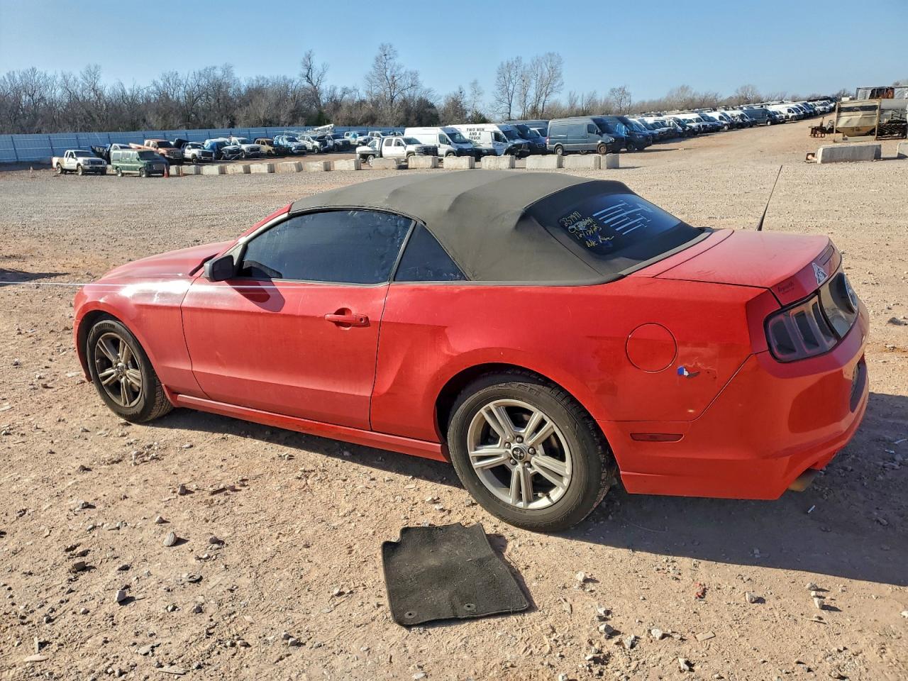 2014 FORD MUSTANG photo 2