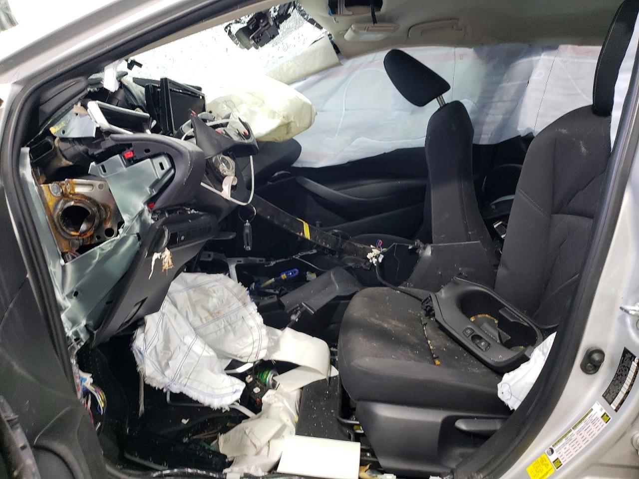2024 TOYOTA COROLLA LE photo 7