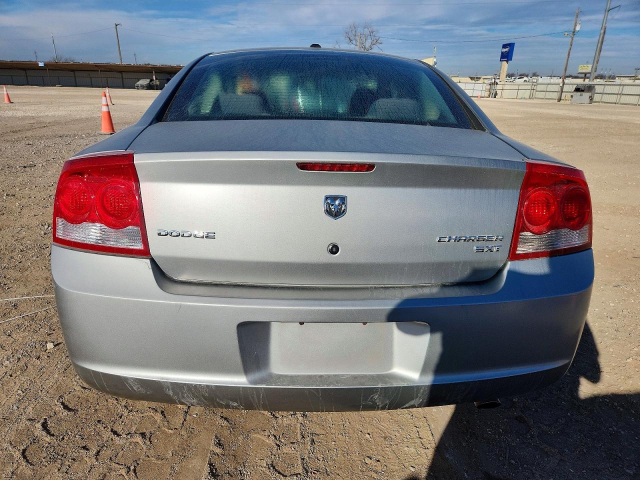 2010 DODGE CHARGER SXT photo 6