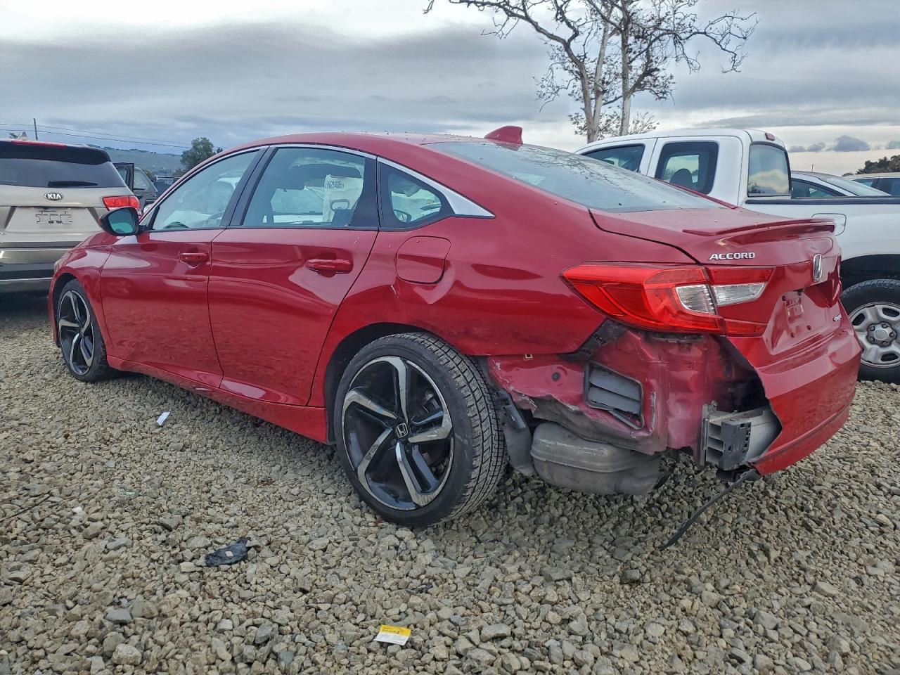 2018 HONDA ACCORD SPORT photo 2