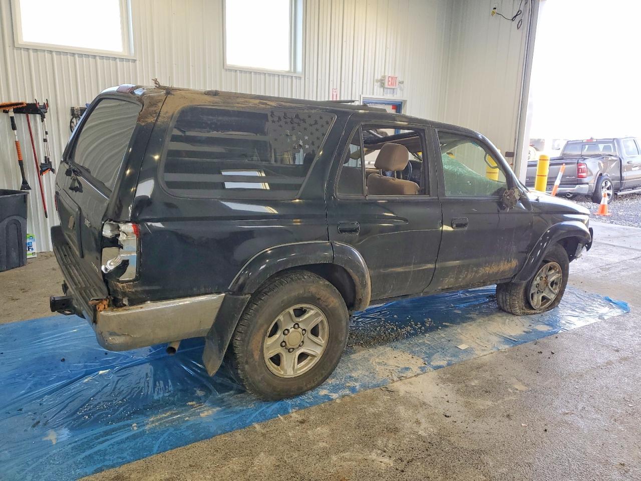 2001 TOYOTA 4RUNNER SR5 photo 3