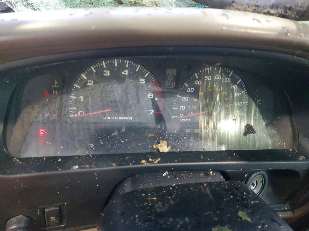 2001 TOYOTA 4RUNNER SR5 photo 9