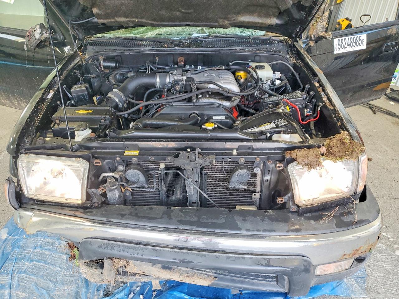 2001 TOYOTA 4RUNNER SR5 photo 12