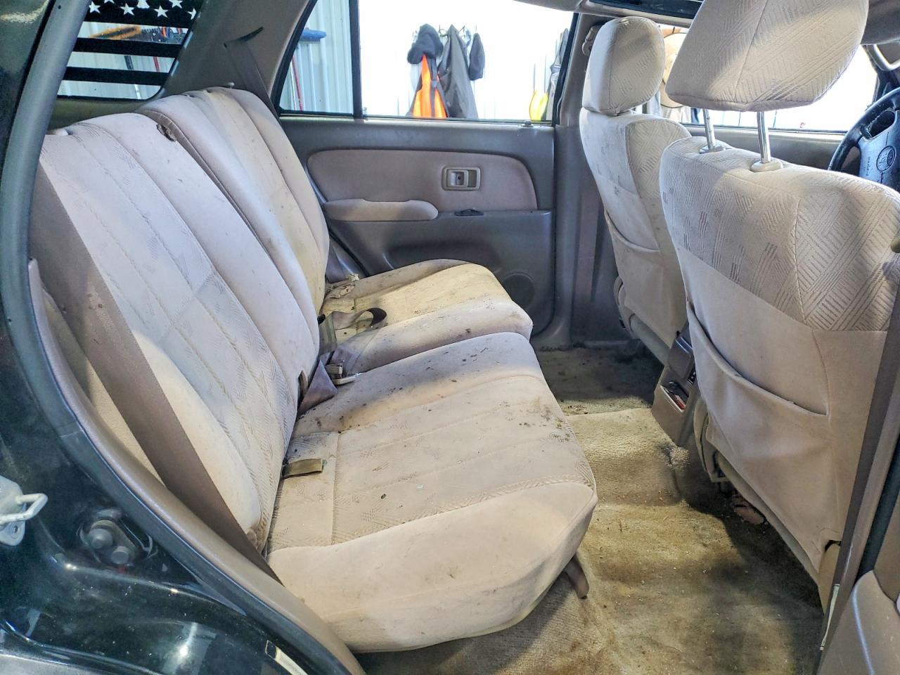 2001 TOYOTA 4RUNNER SR5 photo 11