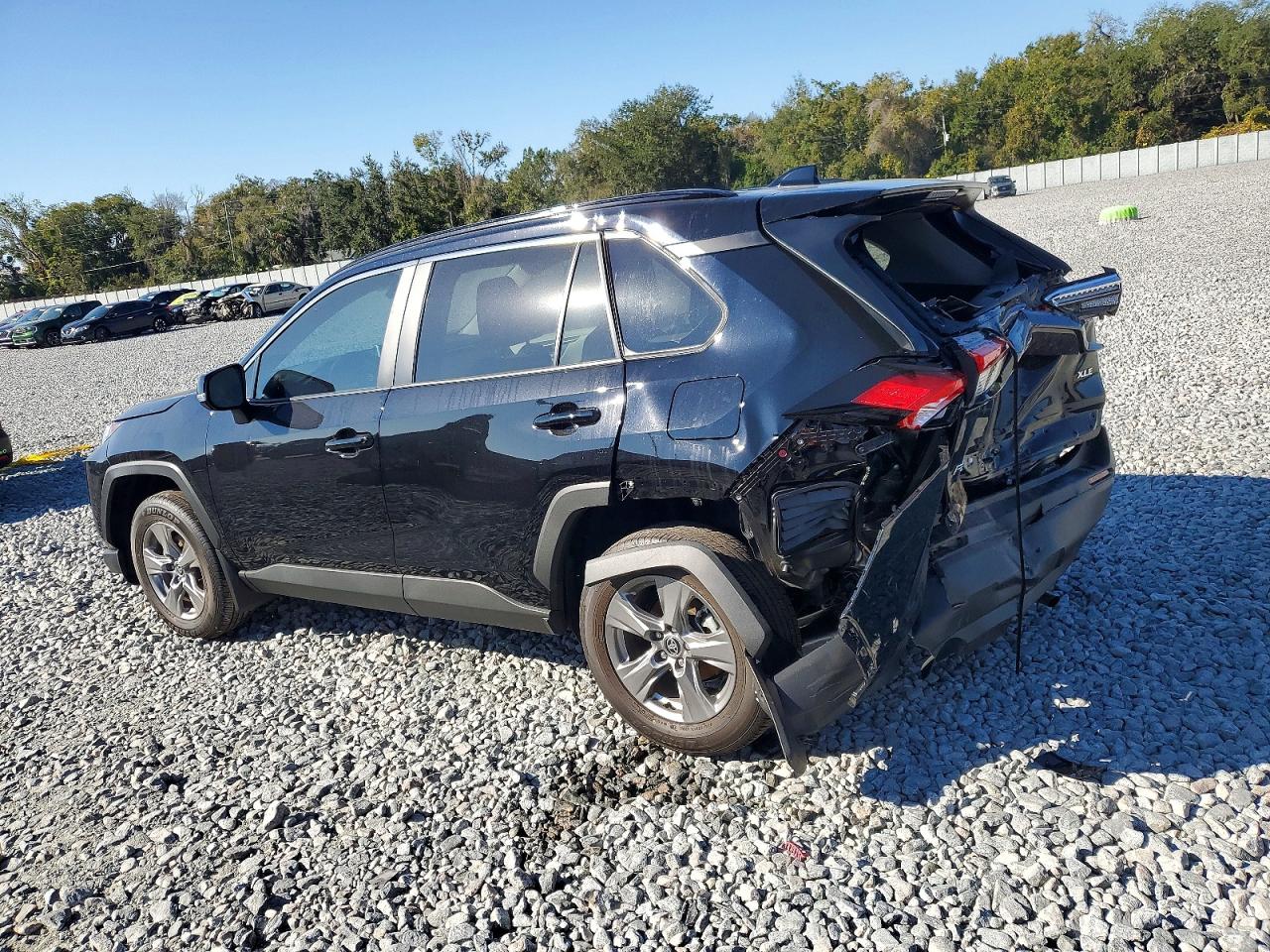 2025 TOYOTA RAV4 XLE photo 2