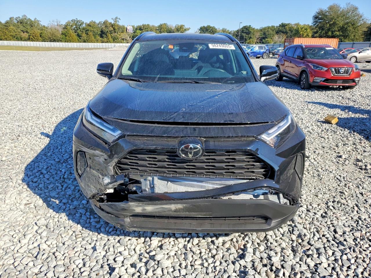 2025 TOYOTA RAV4 XLE photo 5