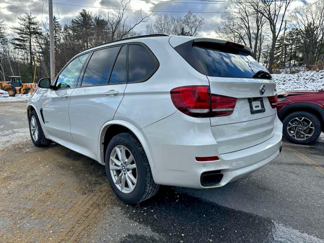 2015 BMW X5 XDRIVE50I photo 2