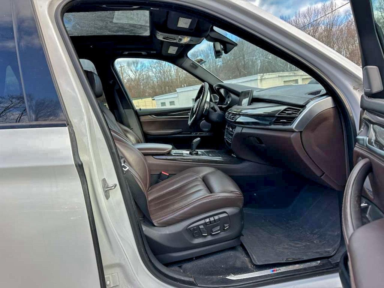 2015 BMW X5 XDRIVE50I photo 9
