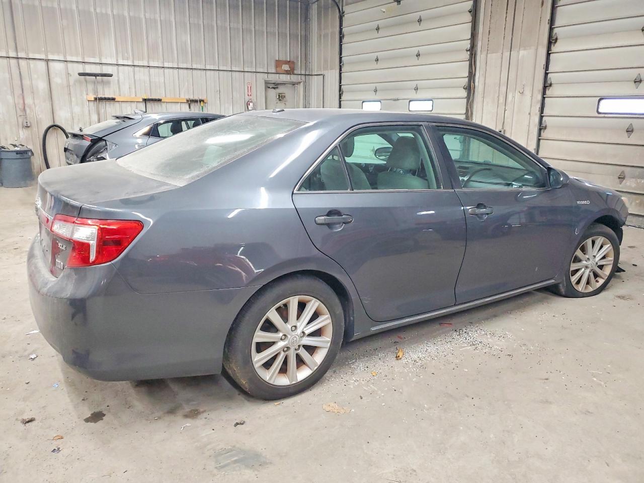 2012 TOYOTA CAMRY HYBRID photo 5