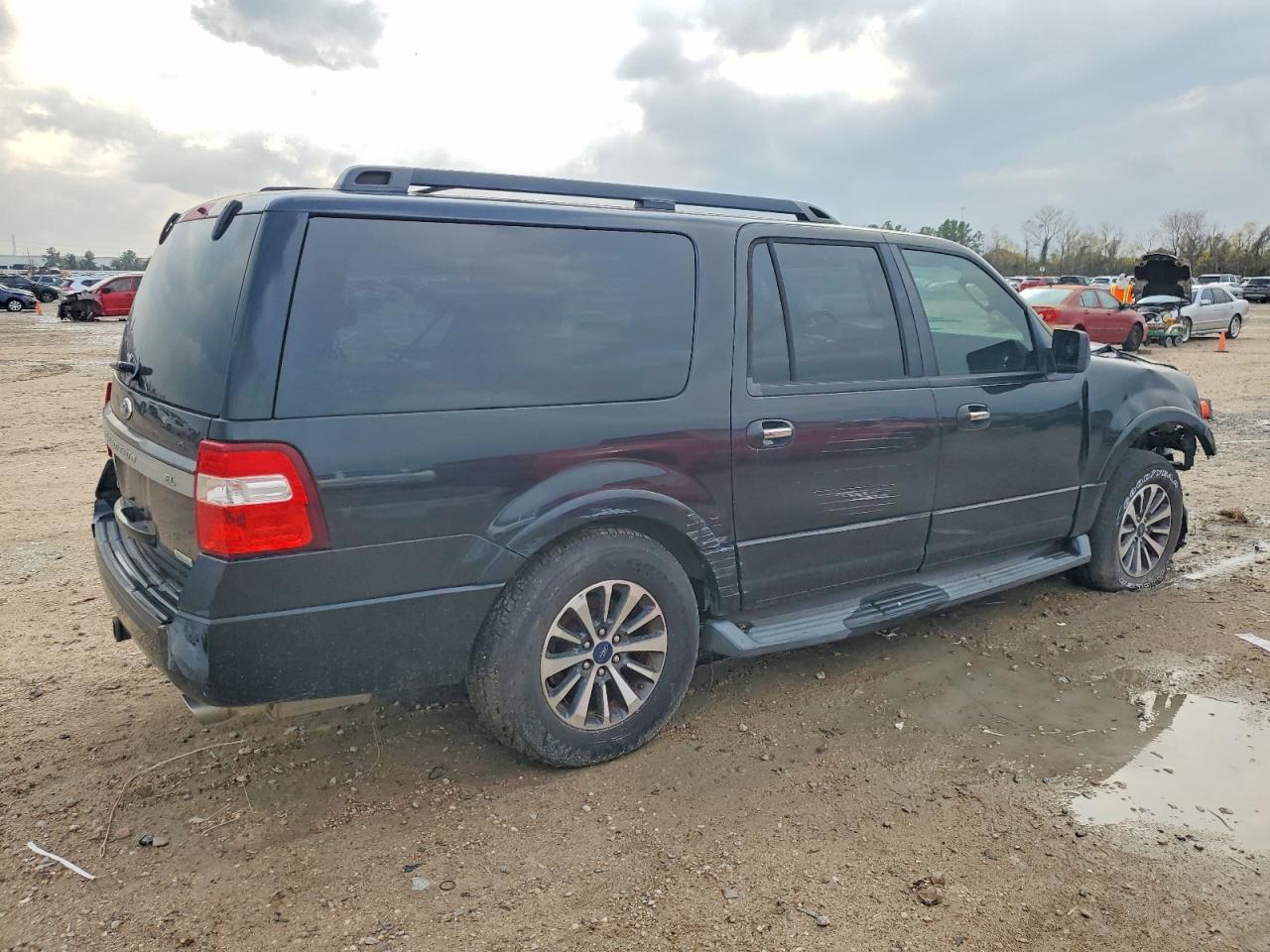 2015 FORD EXPEDITION EL XLT photo 3