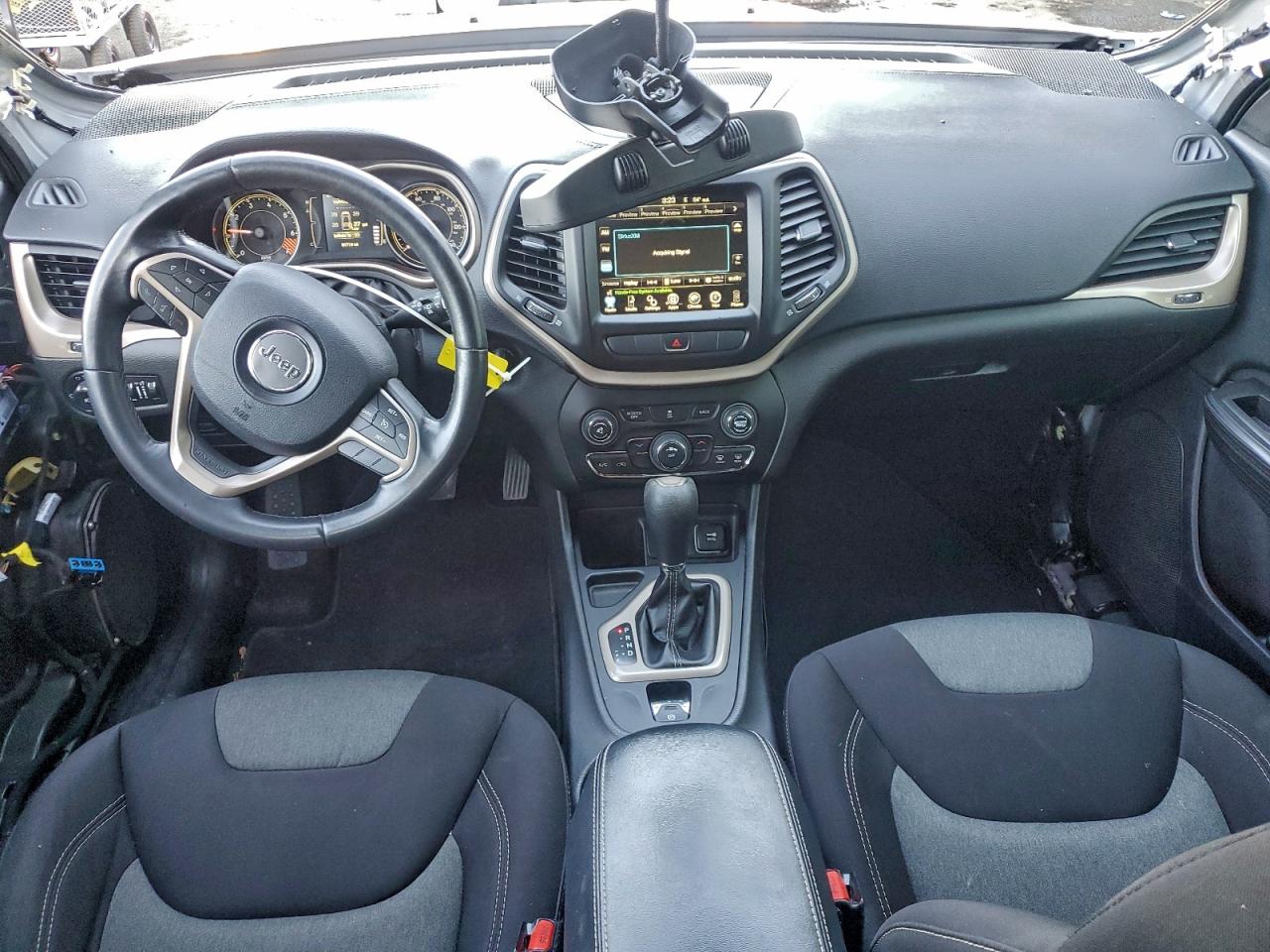 2014 JEEP CHEROKEE LATITUDE photo 8