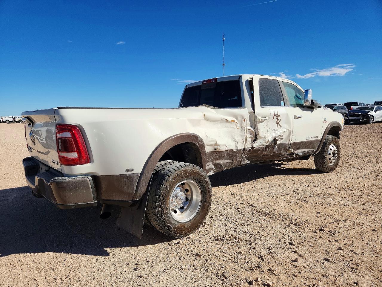 2022 RAM 3500 LONGHORN photo 3