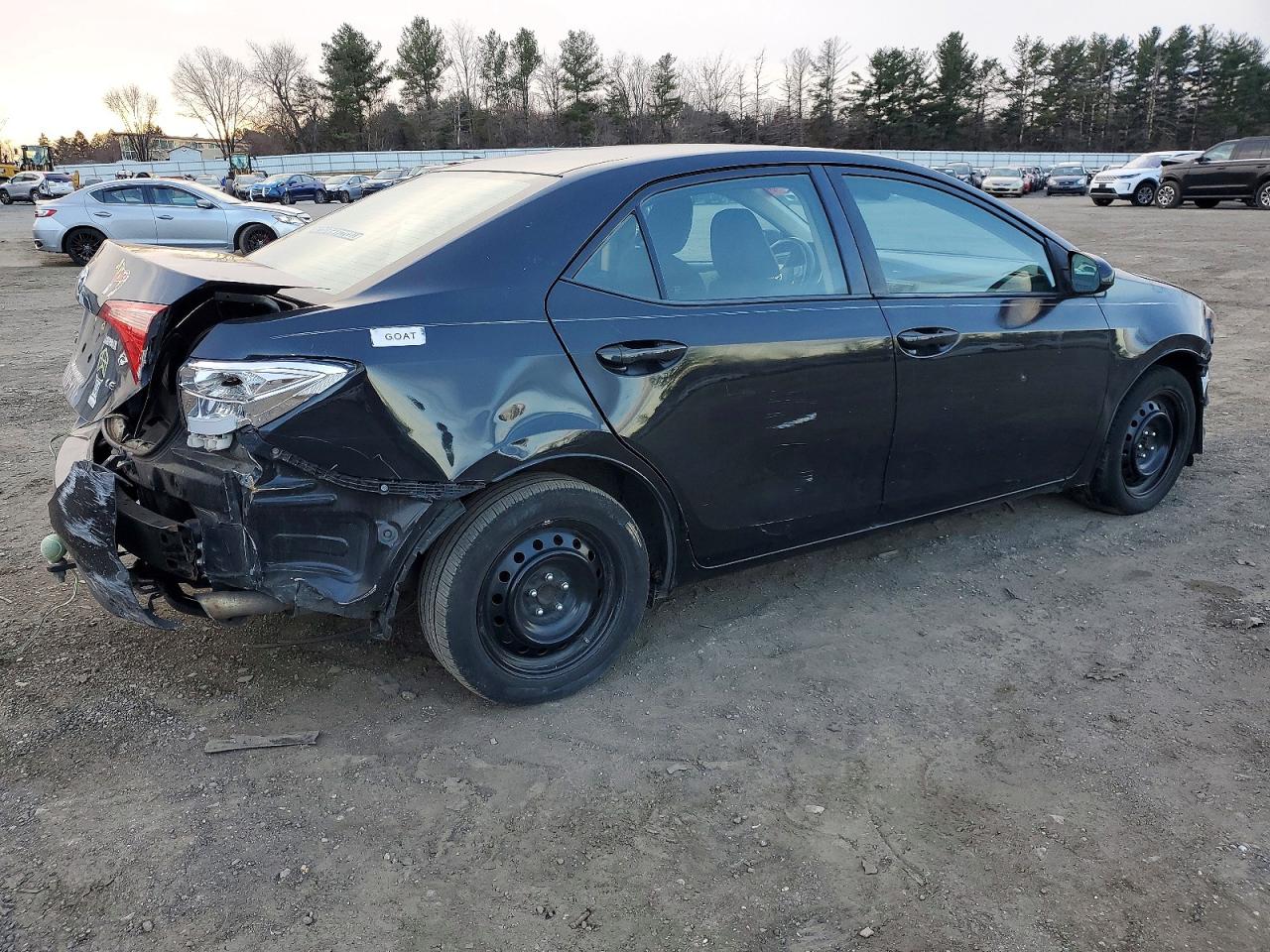 2017 TOYOTA COROLLA photo 5