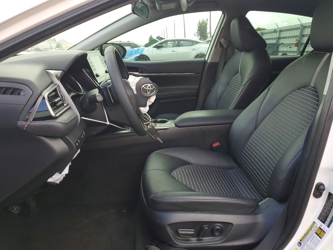 2024 TOYOTA CAMRY photo 7