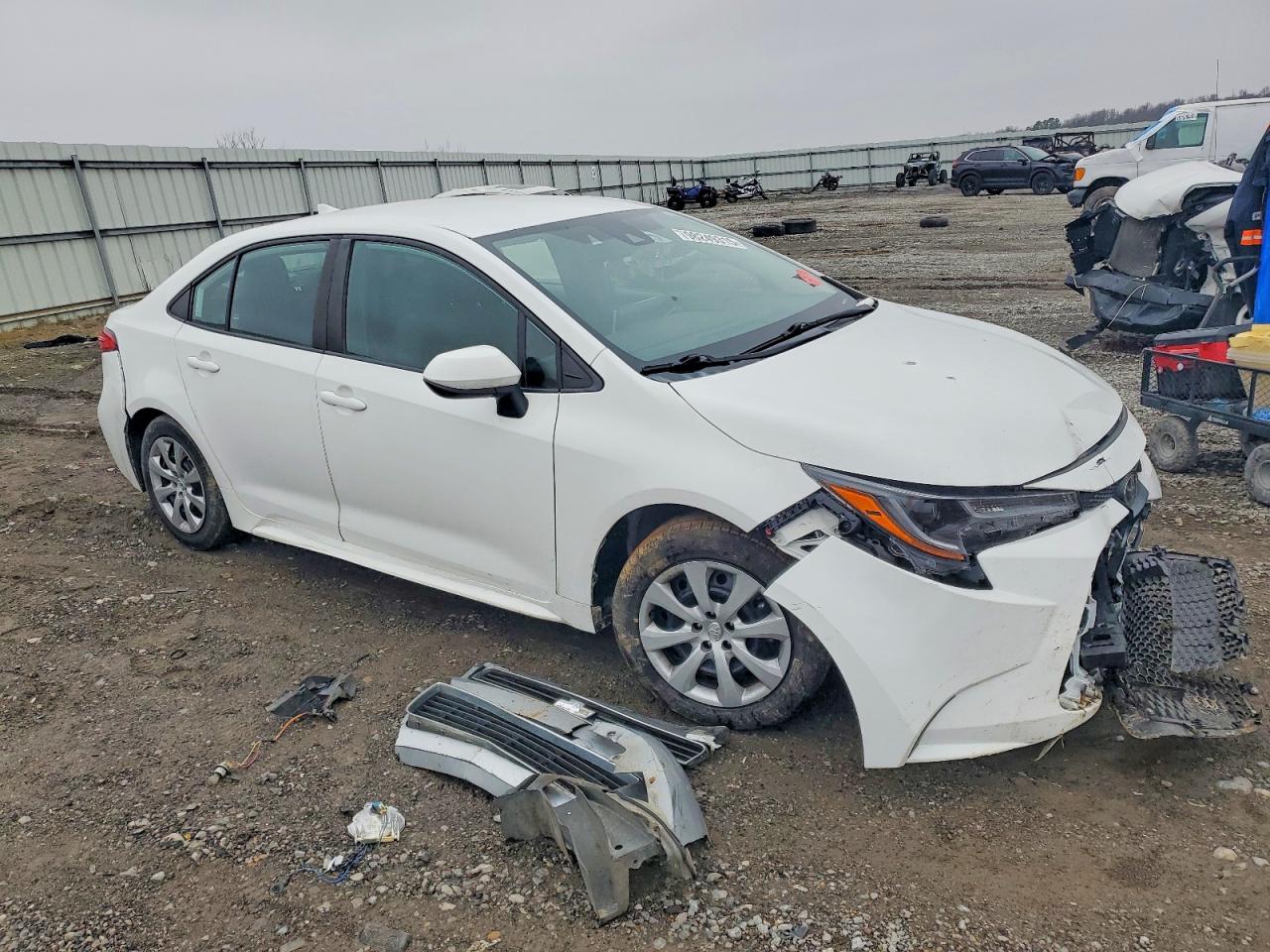 2021 TOYOTA COROLLA LE photo 4