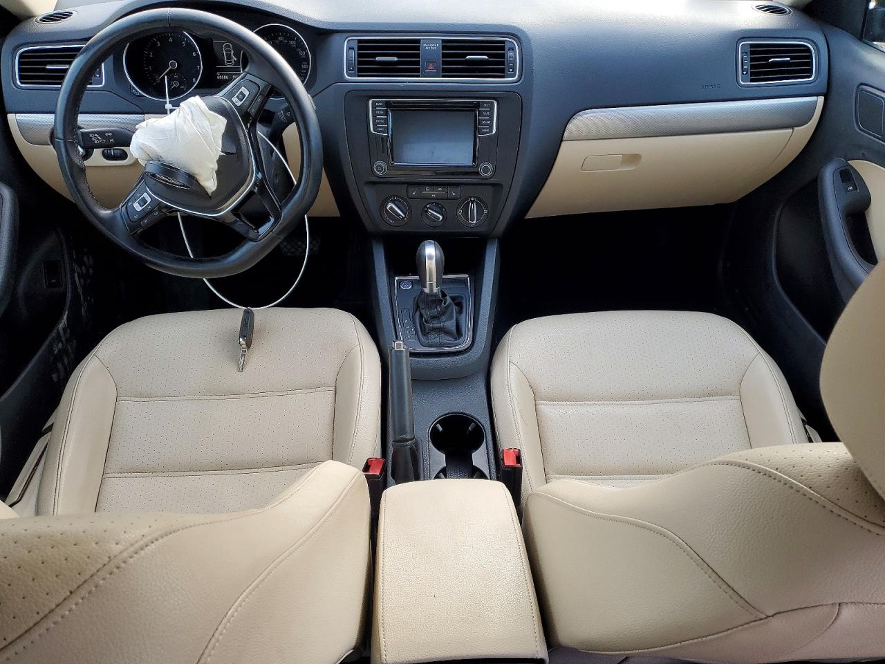 2017 VOLKSWAGEN JETTA SE photo 8