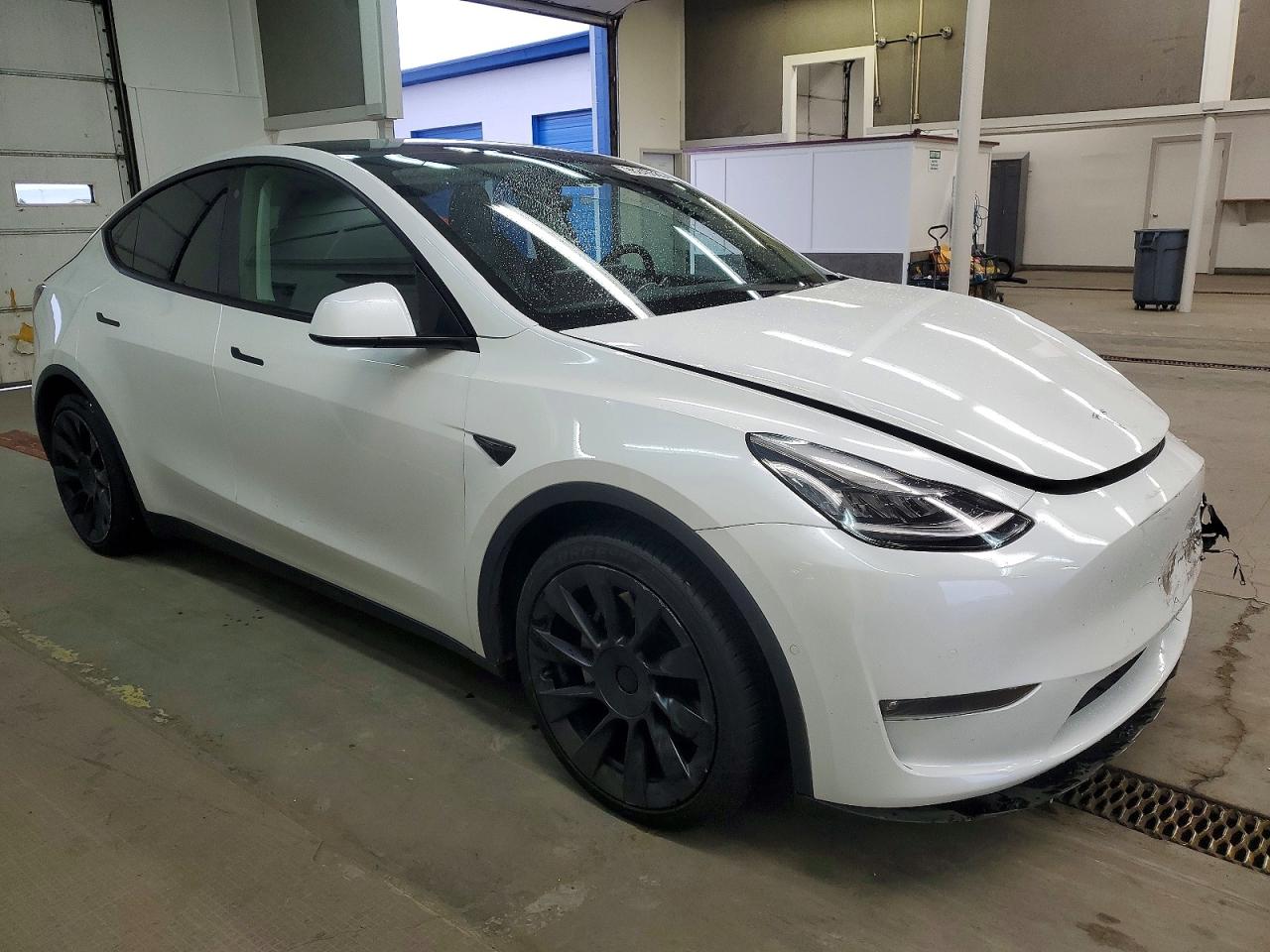 2021 TESLA MODEL Y photo 4
