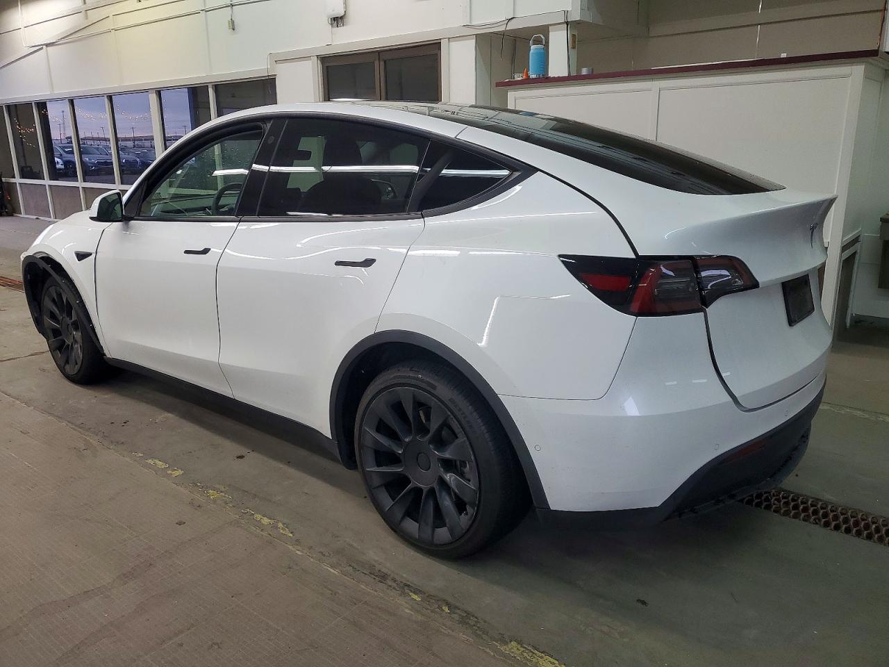 2021 TESLA MODEL Y photo 2