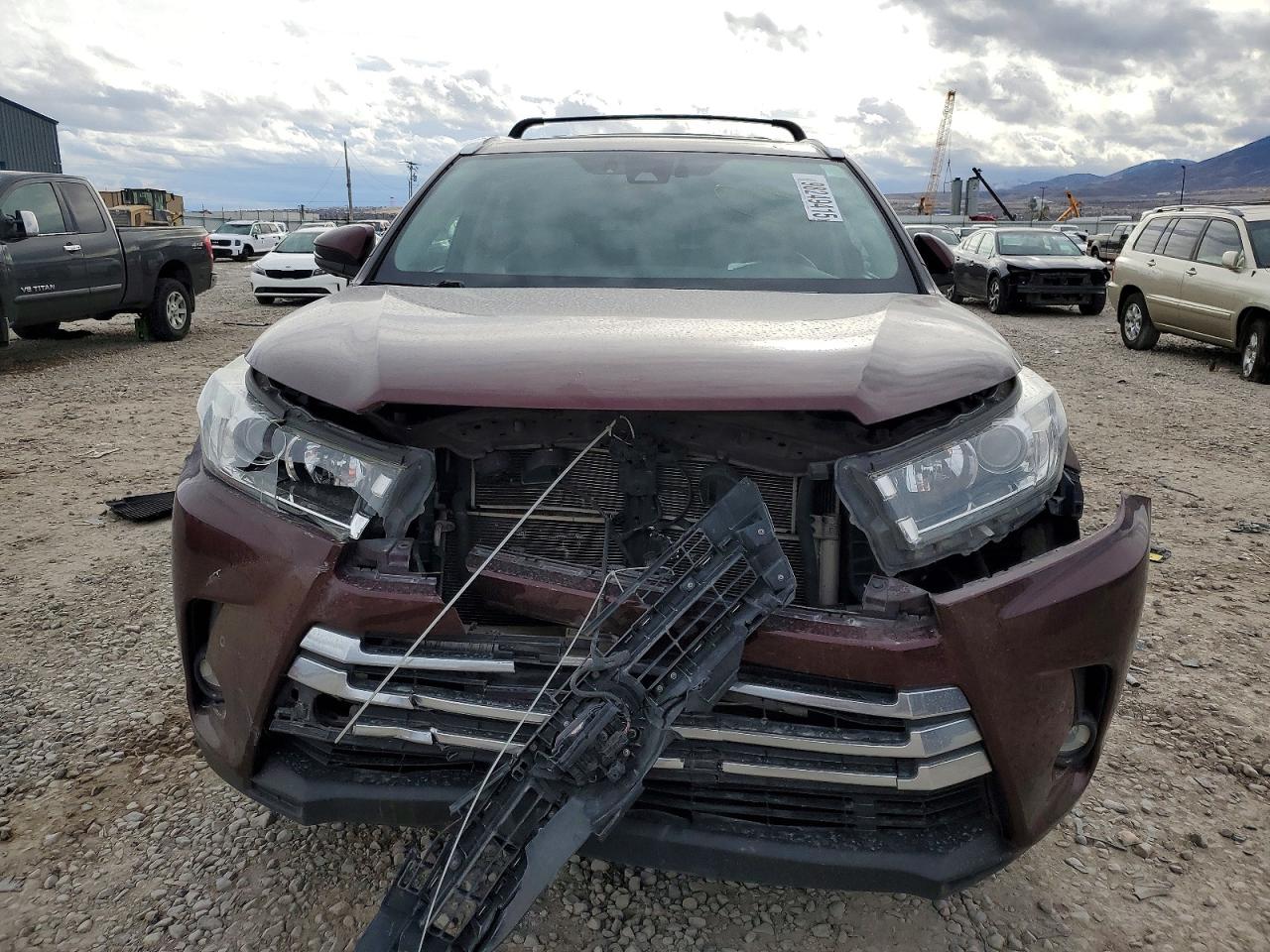 2019 TOYOTA HIGHLANDER HYBRID LIMITED photo 13