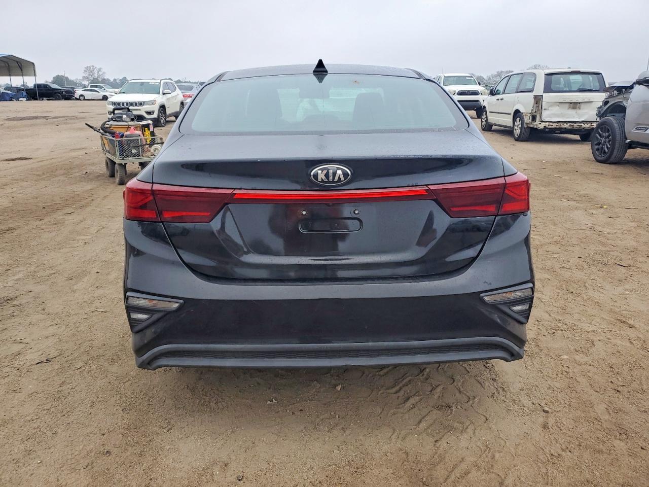 2020 KIA FORTE FE photo 6