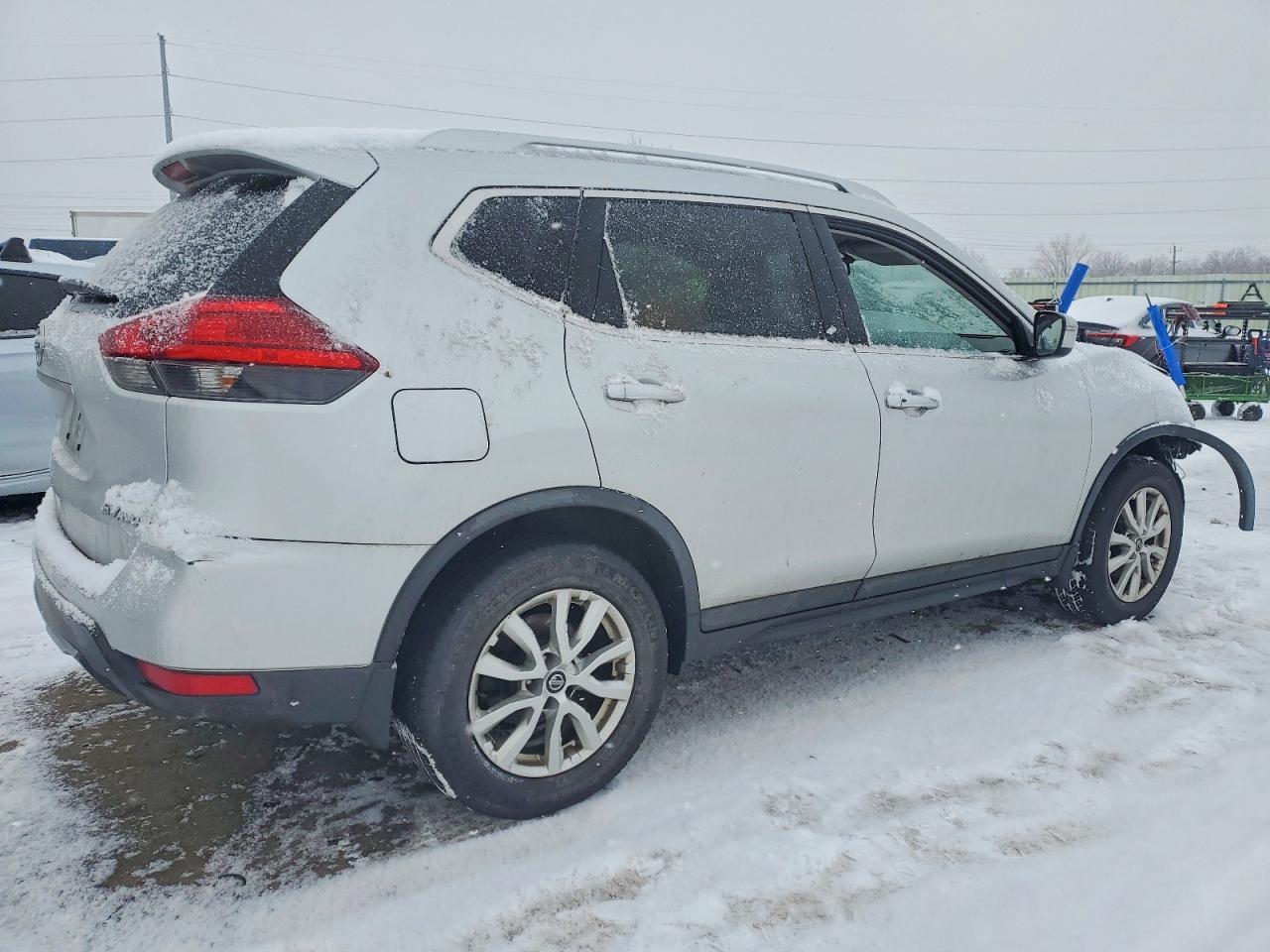 2017 NISSAN ROGUE S photo 3
