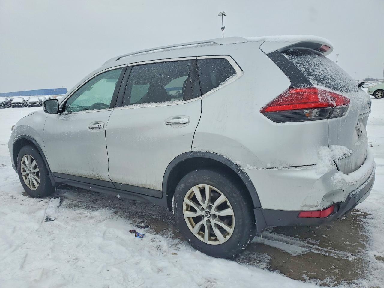 2017 NISSAN ROGUE S photo 2