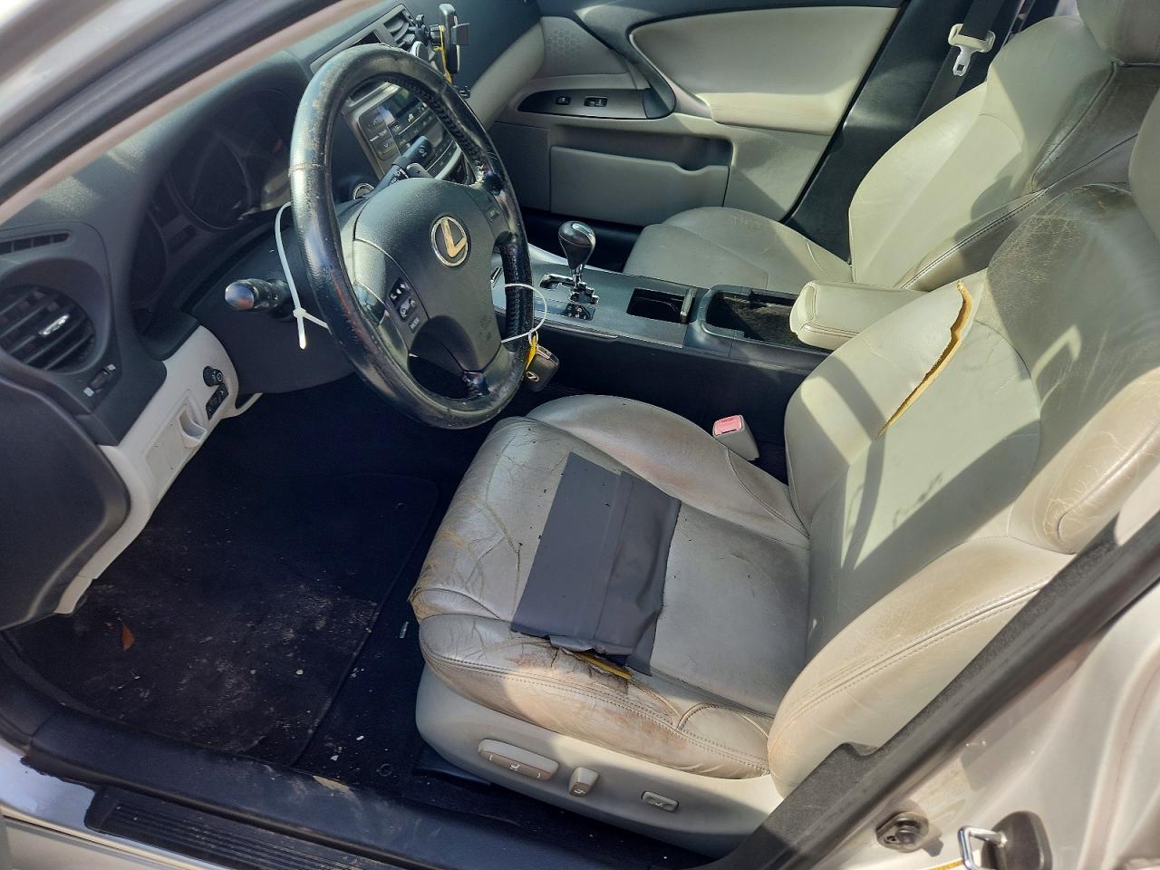 2008 LEXUS IS 250 photo 7