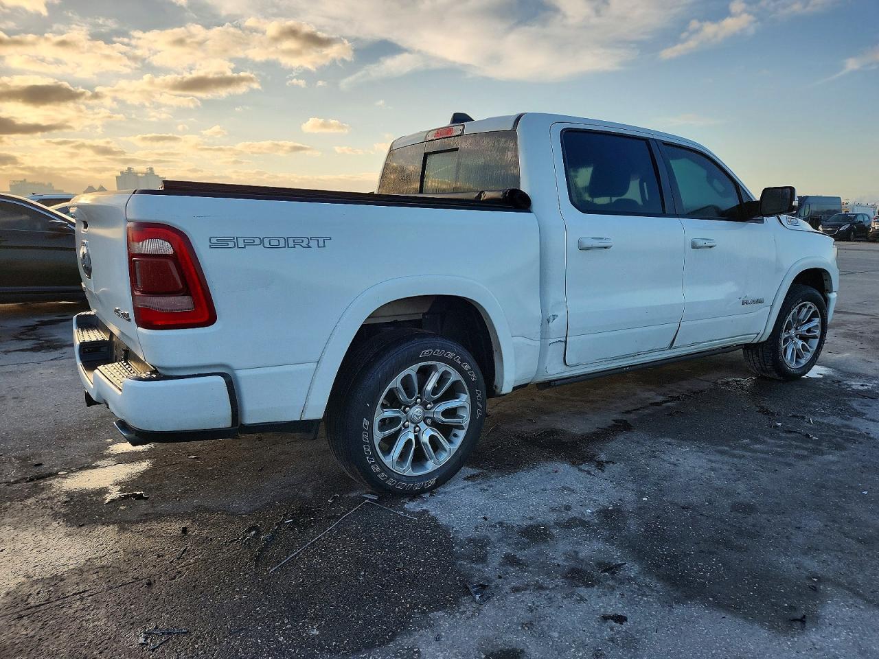 2021 RAM 1500 LARAMIE photo 3