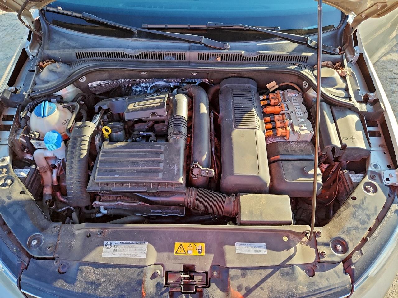 2014 VOLKSWAGEN JETTA HYBRID photo 11