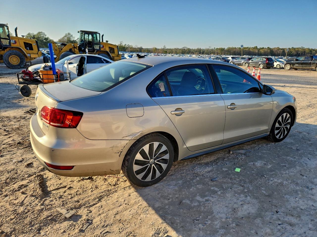 2014 VOLKSWAGEN JETTA HYBRID photo 3
