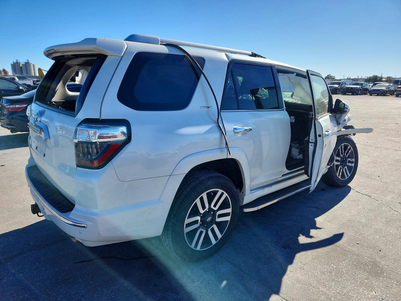 2022 TOYOTA 4RUNNER NIGHT SHADE photo 3