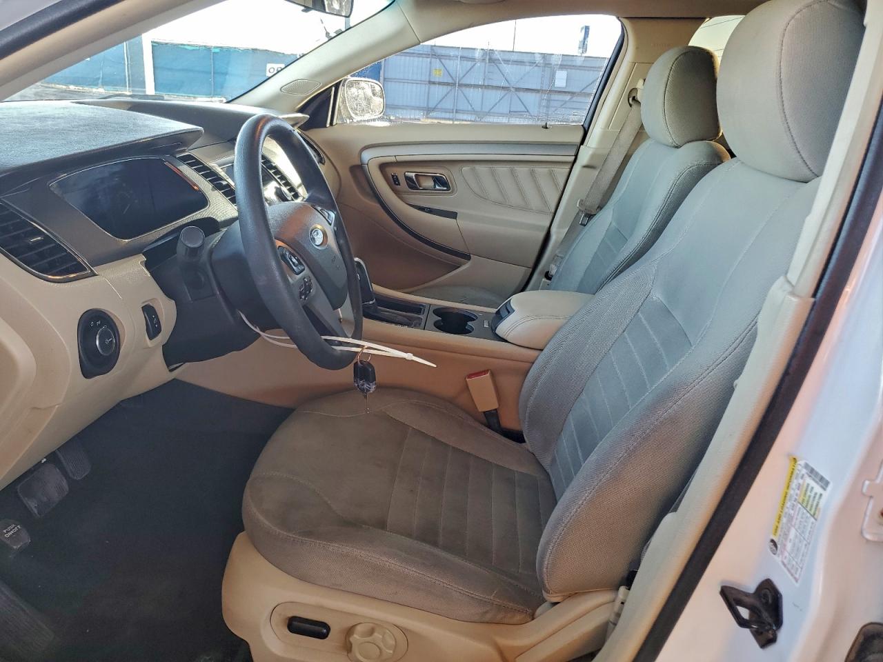 2014 FORD TAURUS SE photo 7